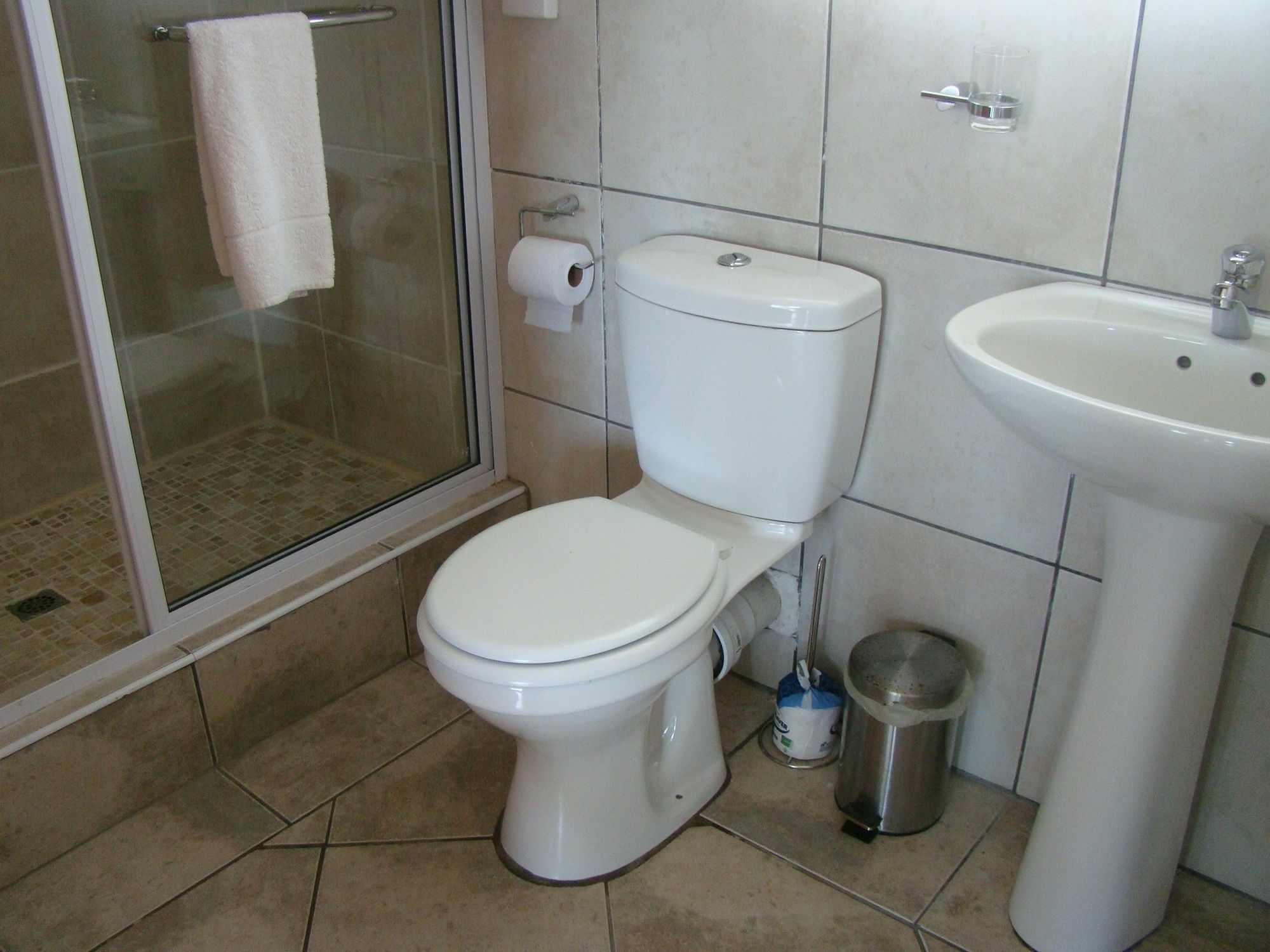 Aqua Marine Guest House Порт Елизабет Екстериор снимка