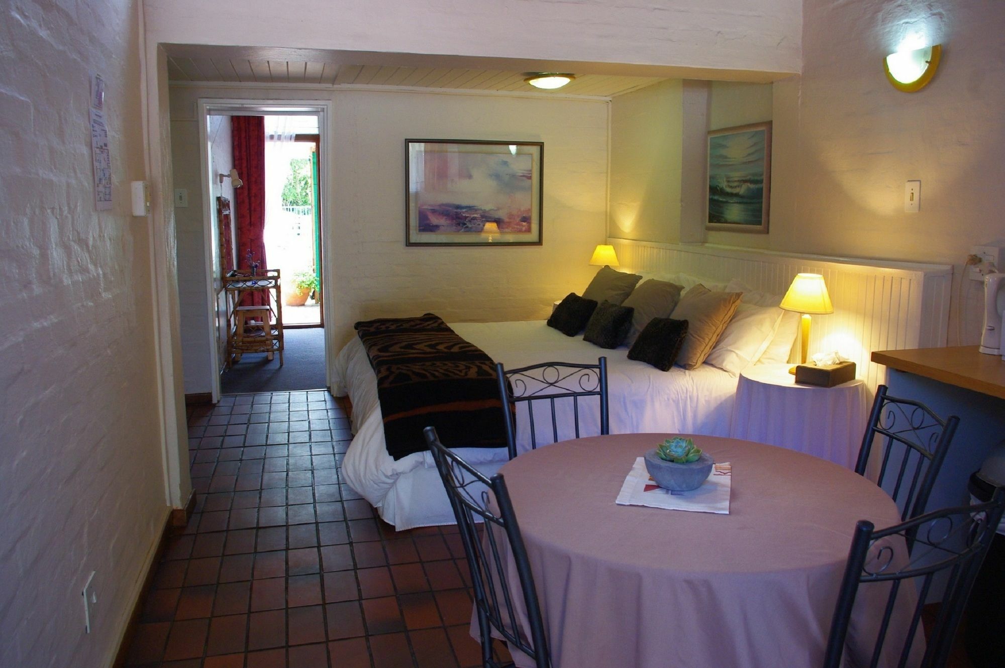 Aqua Marine Guest House Порт Елизабет Екстериор снимка