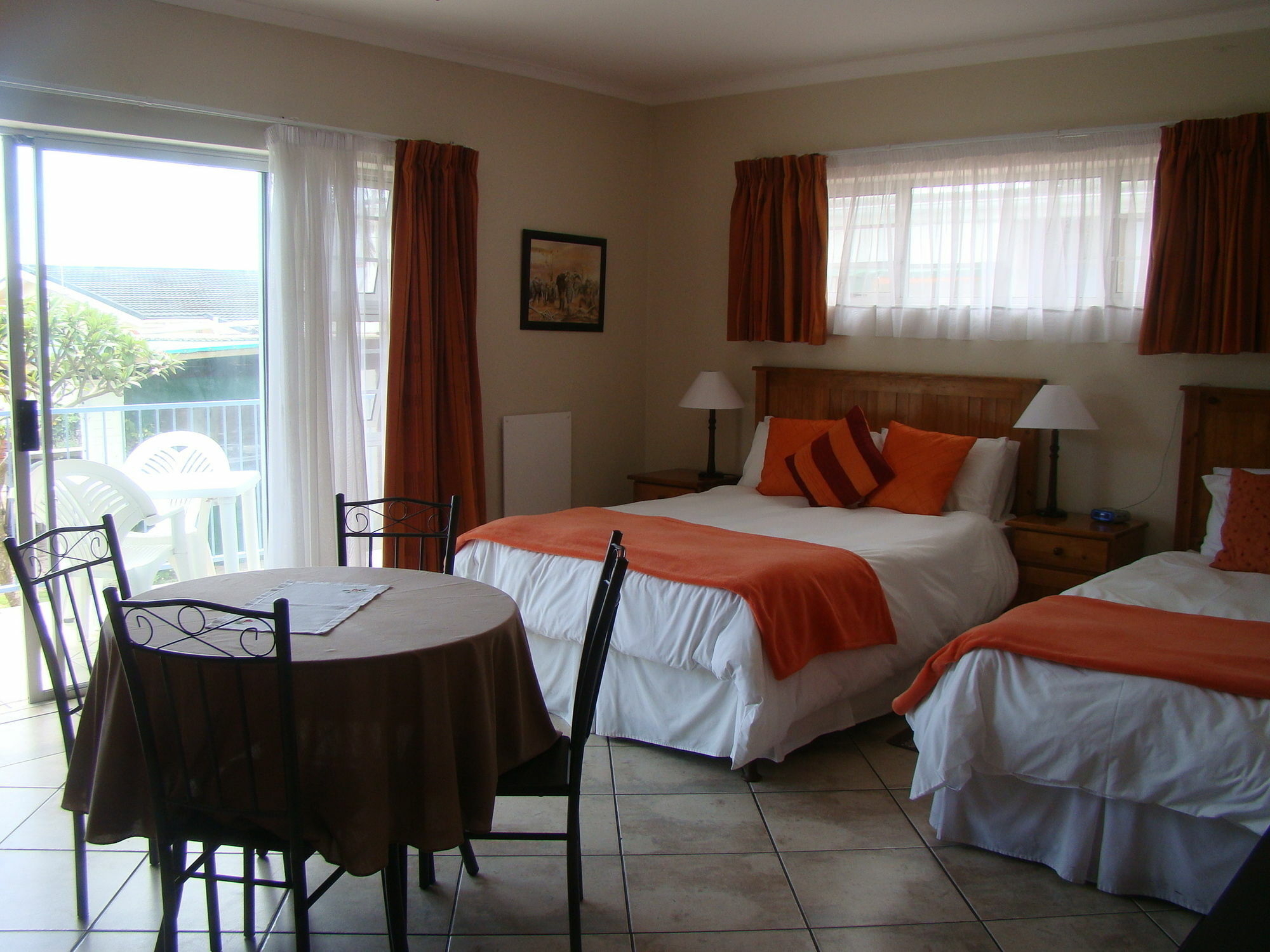 Aqua Marine Guest House Порт Елизабет Екстериор снимка